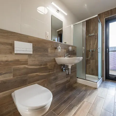 Besen 201 & 208 아파트 Bešeňová