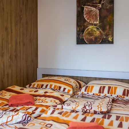 Besen 201 & 208 아파트 *